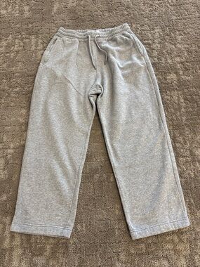 Hollister Baggy Bootcut Gray Pull-On Sweatpants - Comfortable Everyday Bottoms